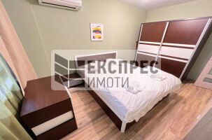 Neu, Möbliert 1 Schlafzimmer Wohnung, Center