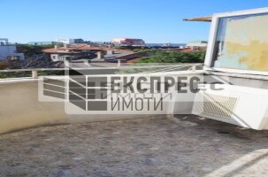 Обзаведен Многостаен апартамент, Окръжна болница