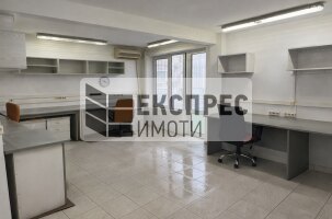  Office, Greek area