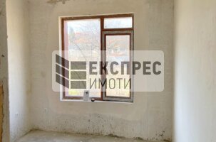  Тристаен апартамент, м-т Траката