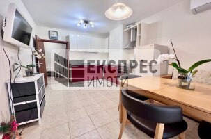 Обзаведен с две бани Тристаен апартамент, Окръжна болница