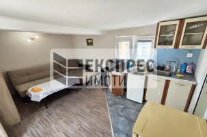 ОБЗАВЕДЕН Едностаен апартамент, Център