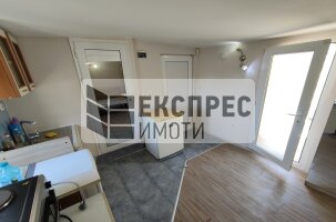 ОБЗАВЕДЕН Едностаен апартамент, Център