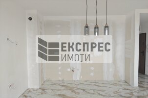 Полуобзаведен Двустаен апартамент, Трошево