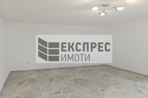 Полуобзаведен Двустаен апартамент, Трошево