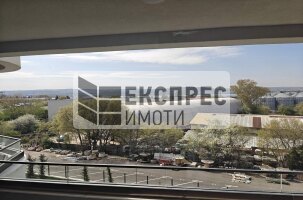 Полуобзаведен Двустаен апартамент, Трошево