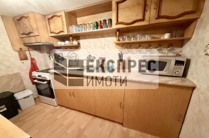 Обзаведен Четиристаен апартамент, Колхозен пазар