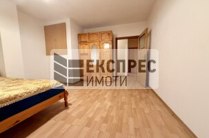 Обзаведен Четиристаен апартамент, Колхозен пазар