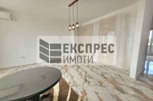  1 Schlafzimmer Wohnung, Troshevo