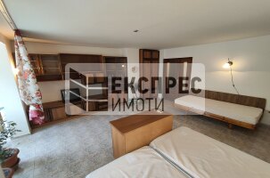 ОБЗАВЕДЕН Тристаен апартамент, Спортна зала