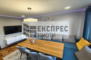 Обзаведен Тристаен апартамент, Левски