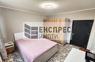 Обзаведен Тристаен апартамент, Левски