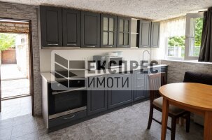 Едноетажна Къща