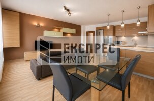 Луксозен Обзаведен Тристаен апартамент, Окръжна болница