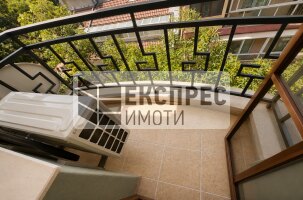 Луксозен Обзаведен Тристаен апартамент, Окръжна болница