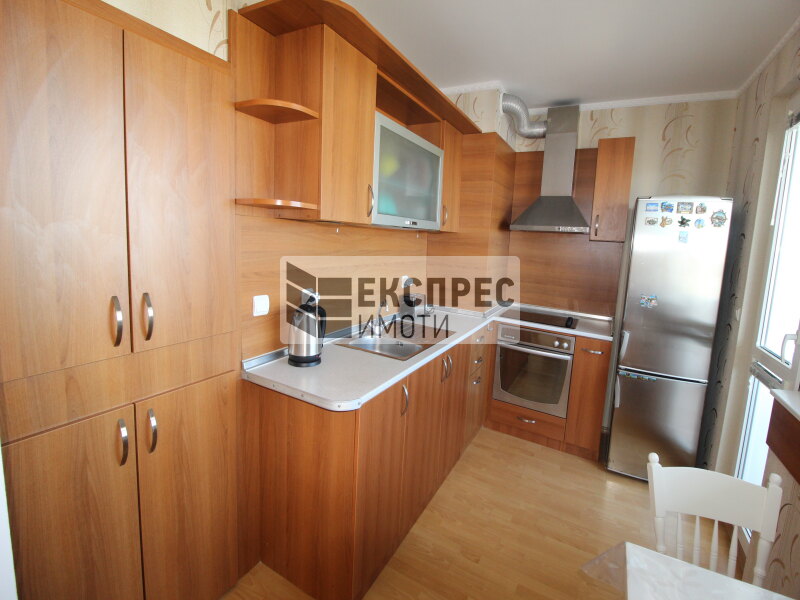 Furnished 2 bedroom apartment