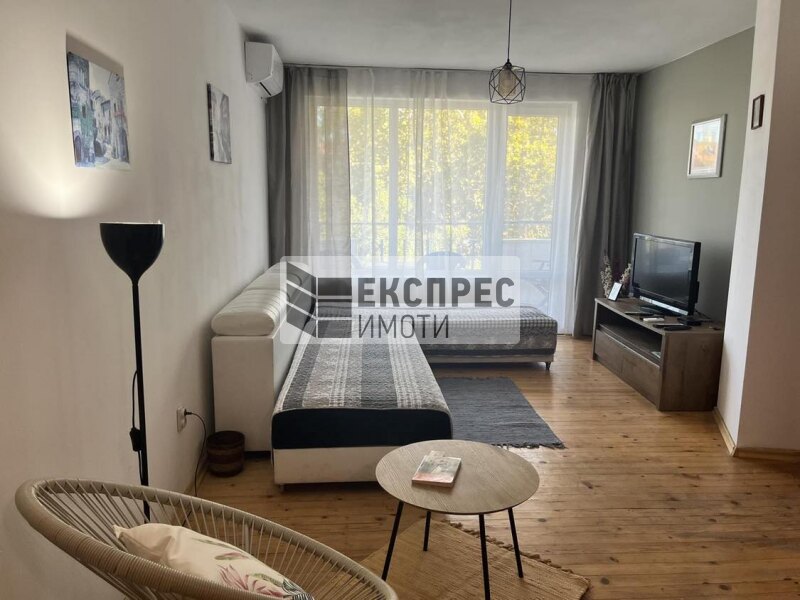 Furnished 1 bedroom apartment