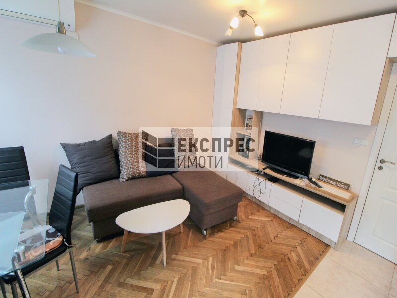 Möbliert, 1 Schlafzimmer Wohnung