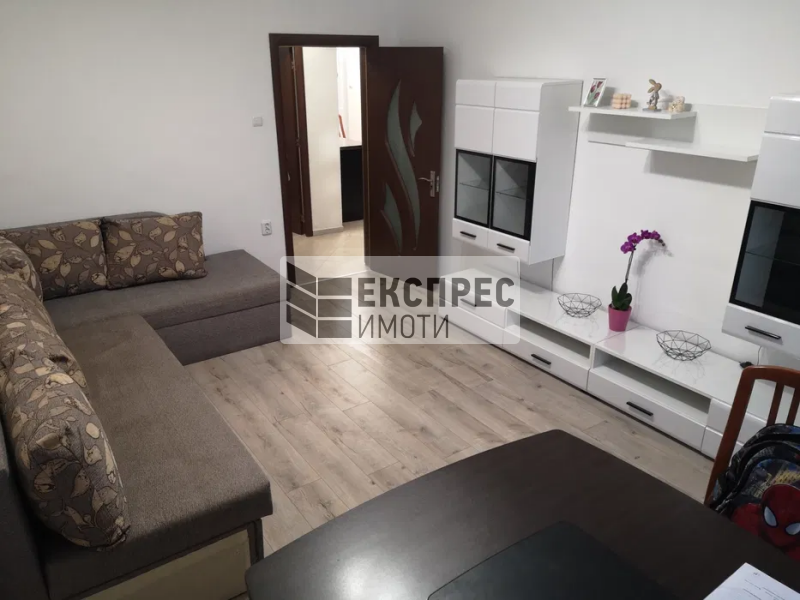 1 Schlafzimmer Wohnung