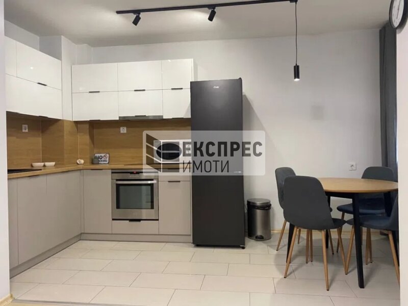 Furnished 1 Schlafzimmer Wohnung