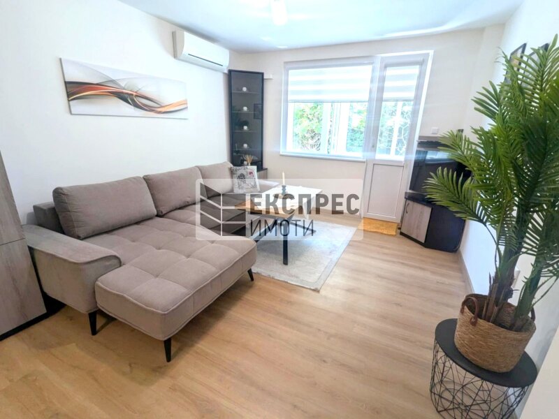  1 Schlafzimmer Wohnung