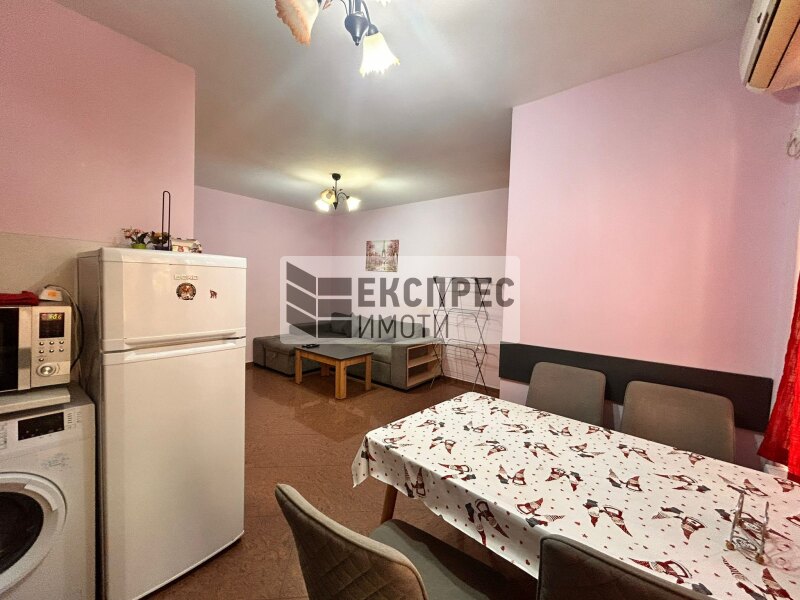 Furnished, 2 bedroom apartment