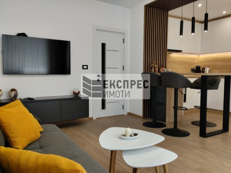 New, Furnished 1 bedroom apartment