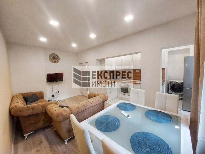 Furnished 2 bedroom apartment