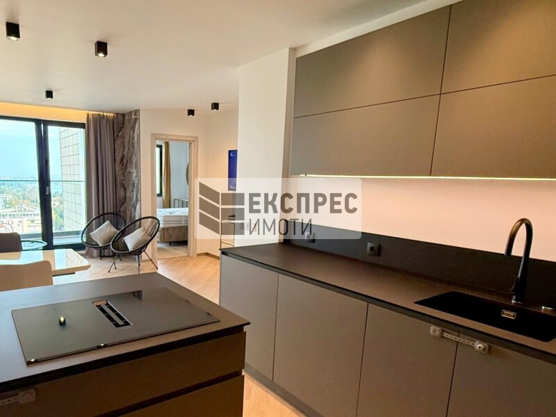 Luxury, Furnished 1 bedroom apartment