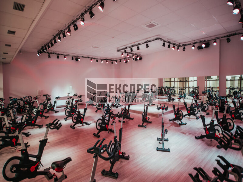 Подземен Офис