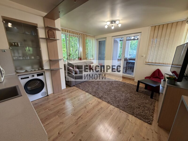 Furnished 2 bedroom apartment