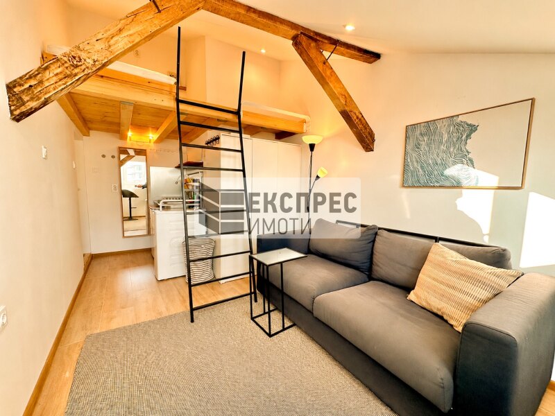 Furnished Studio