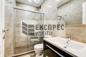 Furnished 2 bedroom apartment, Centre