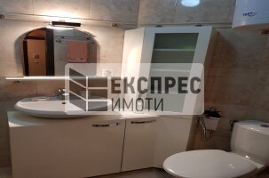 Обзавeден Двустаен апартамент, Окръжна болница