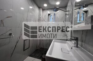 Neu, Luxus, Möbliert 2 Schlafzimmer Wohnung, Greek area