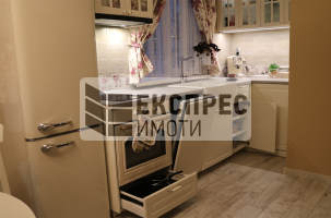 Furnished 2 bedroom apartment, Centre