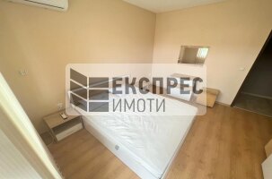 Обзаведен Двустаен апартамент, Червен площад