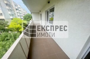 Обзаведен Двустаен апартамент, Червен площад