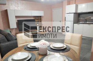 Neu, Möbliert 1 Schlafzimmer Wohnung, Farmers' Market