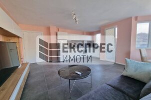 Neu, Möbliert 1 Schlafzimmer Wohnung, Farmers' Market