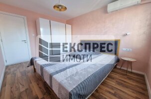 Neu, Möbliert 1 Schlafzimmer Wohnung, Farmers' Market