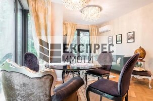 Обзаведен Тристаен апартамент, Център