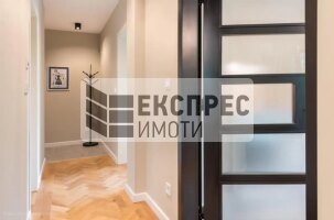 Обзаведен Тристаен апартамент, Център