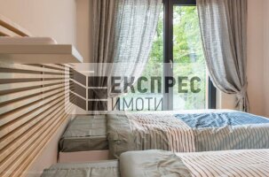 Обзаведен Тристаен апартамент, Център