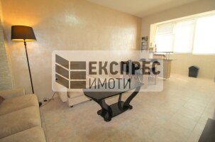 Furnished 2 bedroom apartment, Red Square
