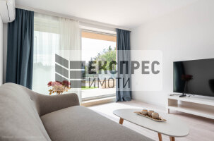  Haus, Evksinograd