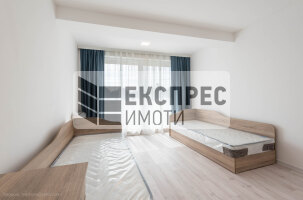  Haus, Evksinograd