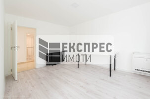  Haus, Evksinograd