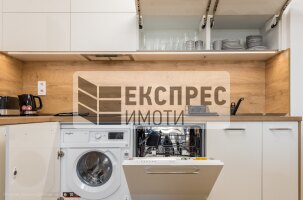 Обзаведен, нов Тристаен апартамент, м-т Траката