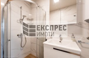 Обзаведен, нов Тристаен апартамент, м-т Траката
